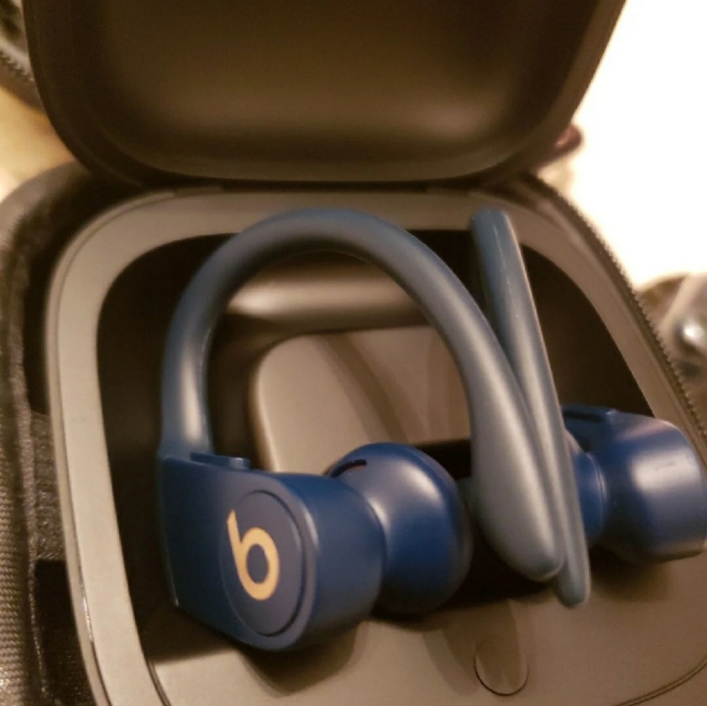 Bluetooth Wireless - image 1